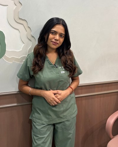 Associate Veterinarian Dr. Harmanjot Kaur